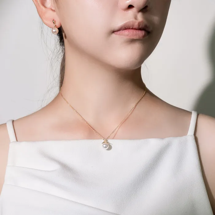 Necklaces Pearly Lustre 18K Solid Gold Hanadama Akoya Pearl Necklace KN00110