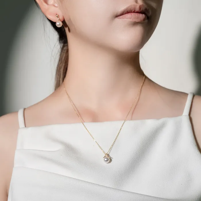 Necklaces Pearly Lustre 18K Solid Gold Hanadama Akoya Pearl Necklace KN00110