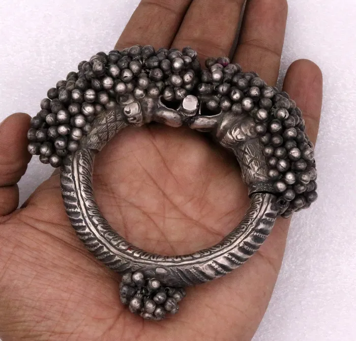 TRIBAL ORNAMENTS Vintage Original antique worn old silver bangle bracelet unique design rare indian tribal womens jewelry for belly dnaceghoomar dance cb02 Bracelets