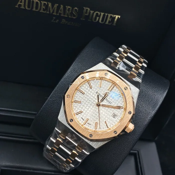 Bracelets Audemars Piguet Audemars Piguet Royal Oak Selfwinding 34mm Watch Ref 77350SROO1261SR01 Silver Dial Two Tone Stainless Steel 18K Rose Gold Bracelet