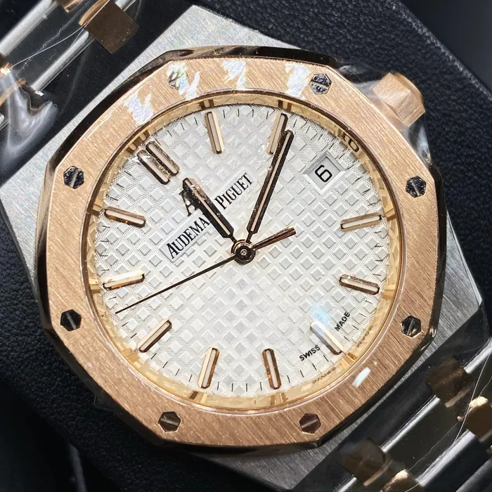Bracelets Audemars Piguet Audemars Piguet Royal Oak Selfwinding 34mm Watch Ref 77350SROO1261SR01 Silver Dial Two Tone Stainless Steel 18K Rose Gold Bracelet