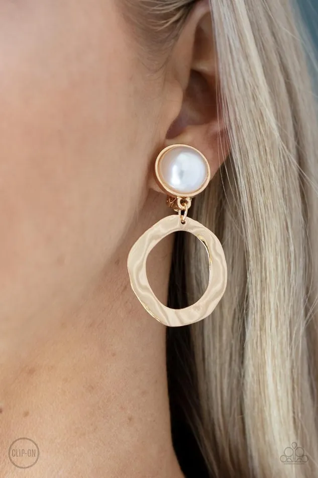 Paparazzi Earring Vintage Veracity Gold Paparazzi Jewelry Earrings