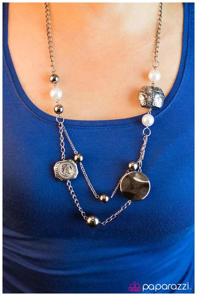 Paparazzi Jewelry Necklaces Paparazzi Necklace Vintage Inspiration White