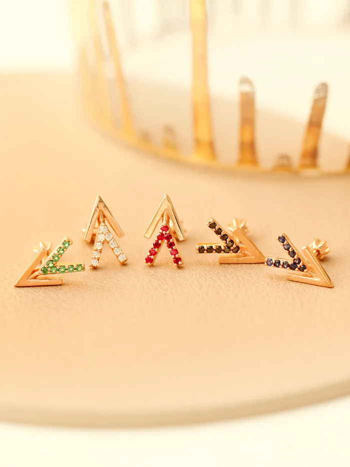 MinimalBijoux Earrings 14K Gold Edge Double V Shape Cartilage Earring 18G16G