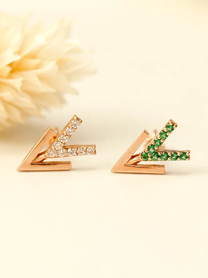 MinimalBijoux Earrings 14K Gold Edge Double V Shape Cartilage Earring 18G16G