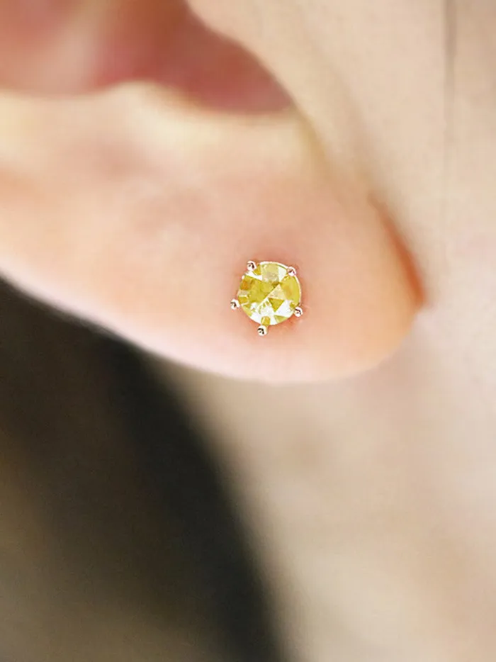 MinimalBijoux Earrings 14K Gold Rough Diamond Cartilage Earring 4mm 18g