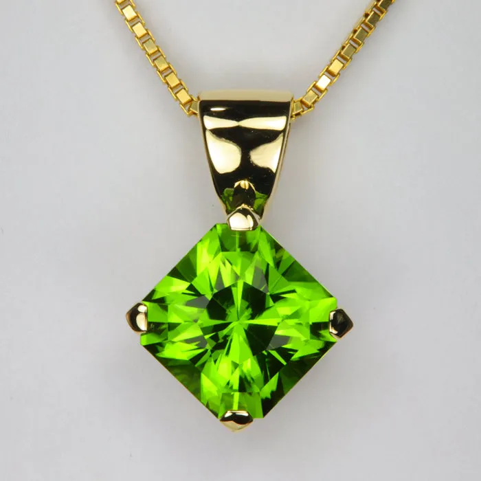 Moriartys Gem Art PreStyled Sets 14K Yellow Gold Square Mixed Brilliant Peridot Pendant 723 Carats Moriartys Gem Art PreStyled Sets 14K Yellow Gold Square Mixed Brilliant Peridot Pendant 723 Carats