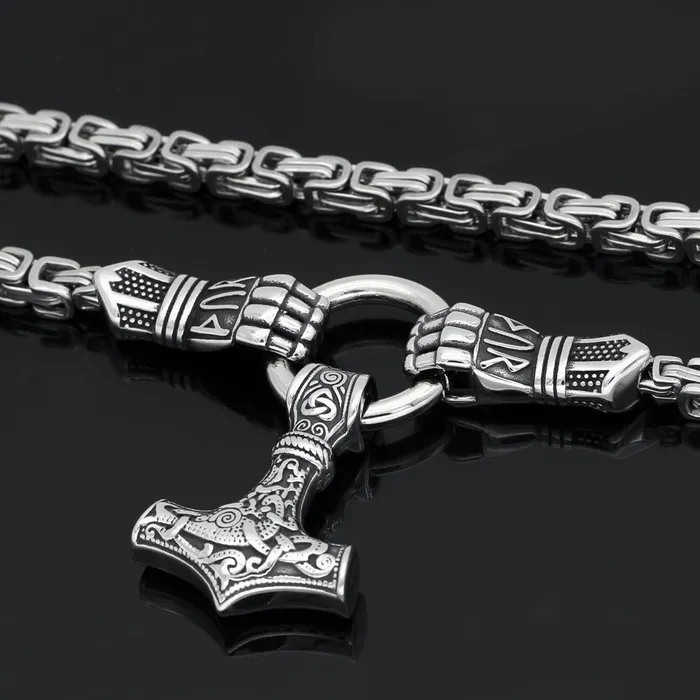 Valhalla Vikings Necklaces King Chain Featuring Berserker Holding A Mjolnir Pendant