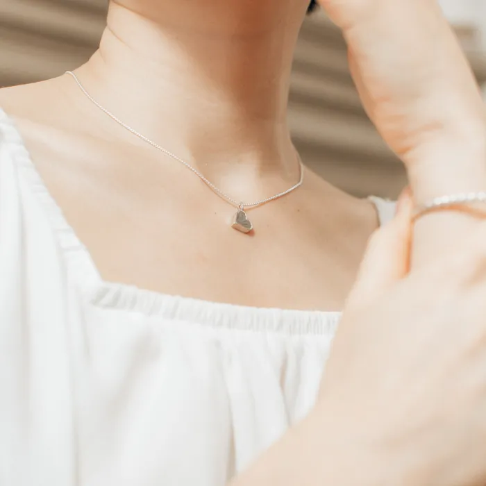 closebymejewelry Necklaces Dainty Heart Cremation Necklace in 14K Rose Gold