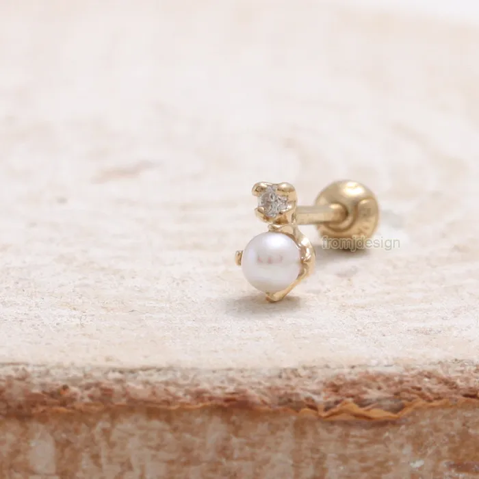 Earrings Diamond Petite Pearl Piercing from J Shop
