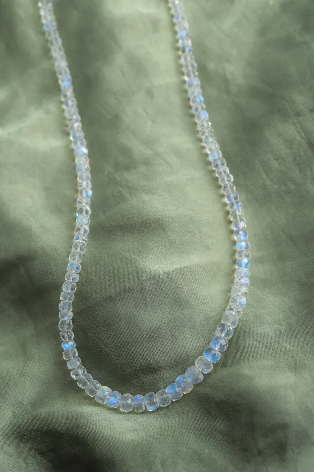 Earthly Abundance Necklaces AAAA Moonstone Necklace