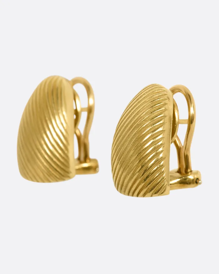 J J OF TUCSON Earrings Rounded Arch Stud Earrings J J OF TUCSON Earrings Rounded Arch Stud Earrings