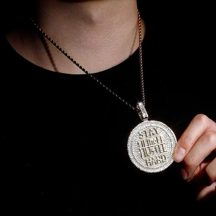 Necklaces VVS Jewelry Fully Iced Stay Humble Hustle Hard Round Pendant Chain