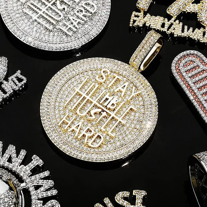 Necklaces VVS Jewelry Fully Iced Stay Humble Hustle Hard Round Pendant Chain