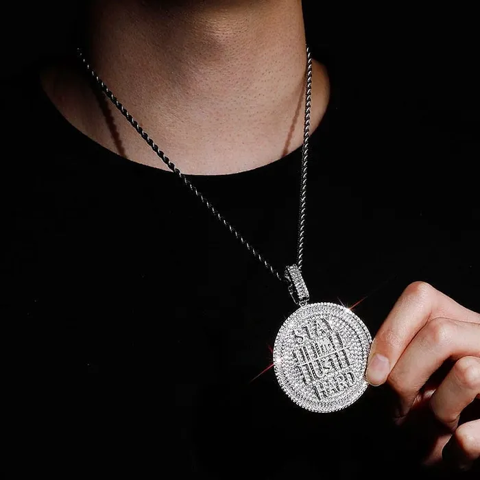 Necklaces VVS Jewelry Fully Iced Stay Humble Hustle Hard Round Pendant Chain