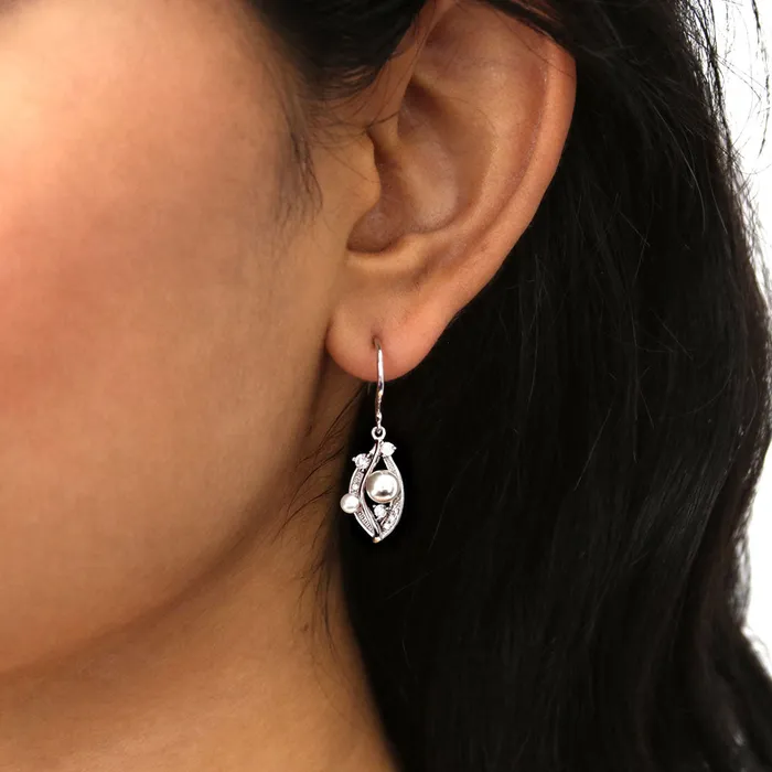 Earrings BERRICLE Imitation Pearl Fish Hook Earrings in Sterling Silver