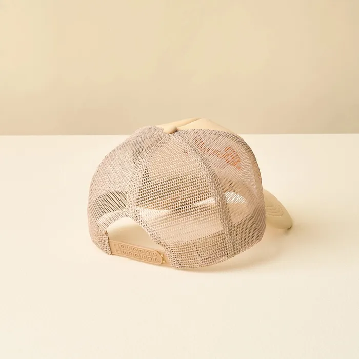Necklaces The Darling Effect Heart Books Trucker Hat