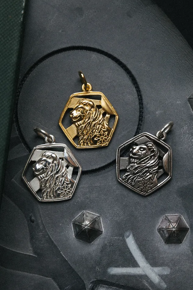 Sterling Silver Standing Proud Lion Pendant Air Anchor Necklaces