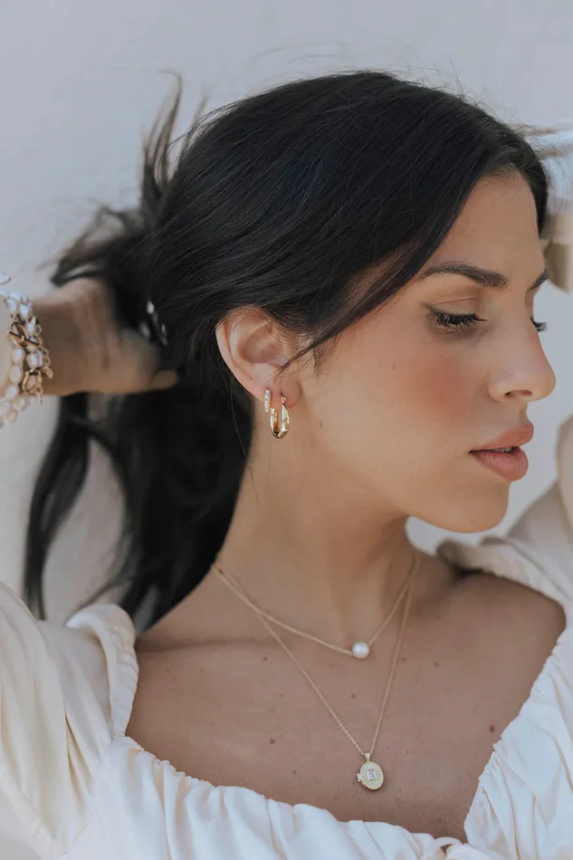 Untamed Petals PreStyled Sets Nadia Classic Gold Hoops Untamed Petals PreStyled Sets Nadia Classic Gold Hoops